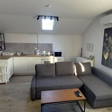 Apartment Lenchy Загреб Екстериор снимка